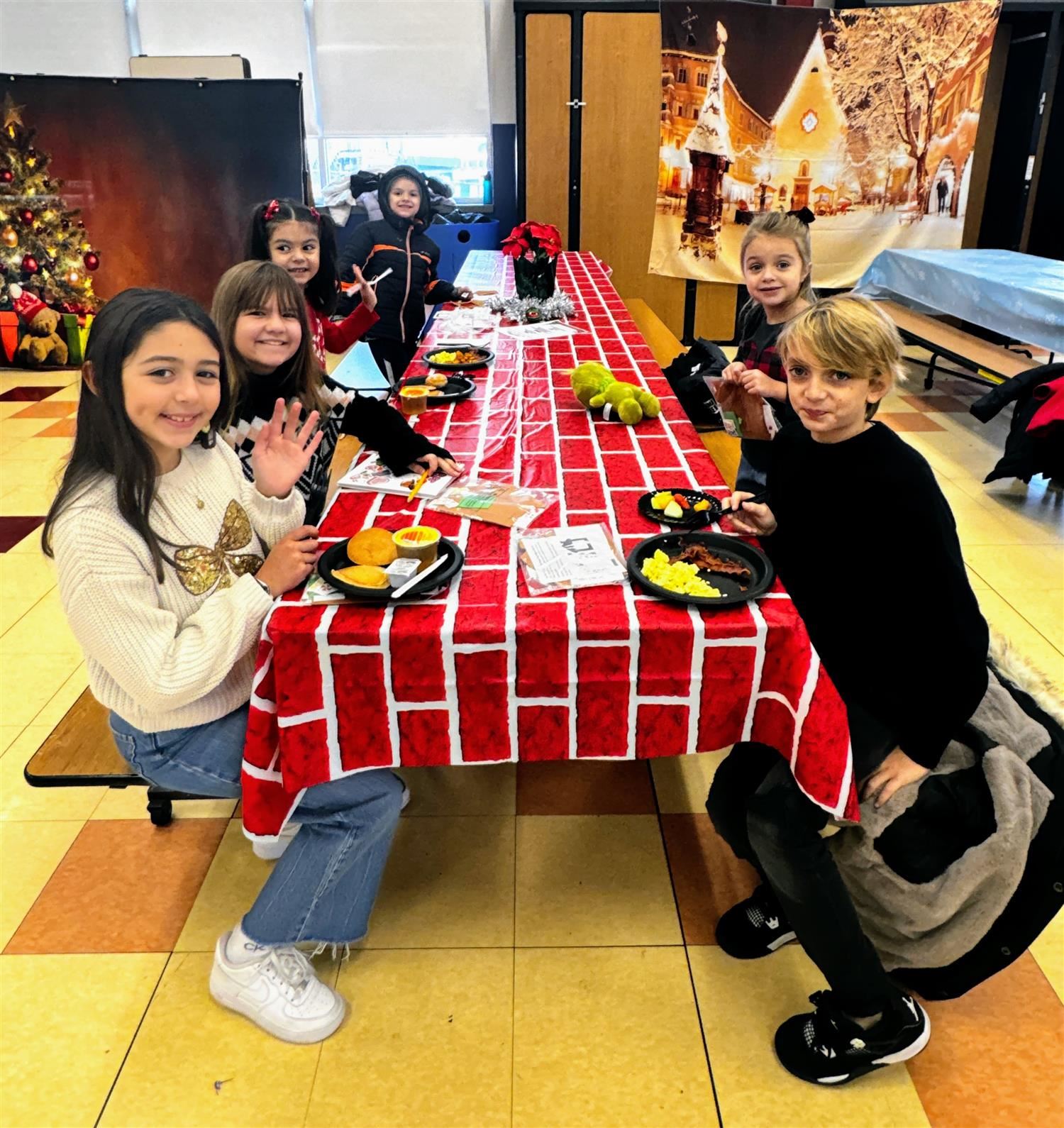  Breakfast with Santa