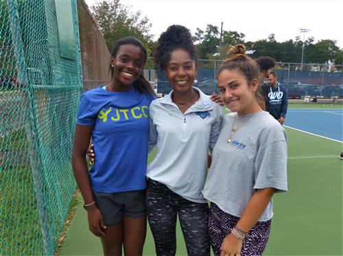 Girls Tennis 